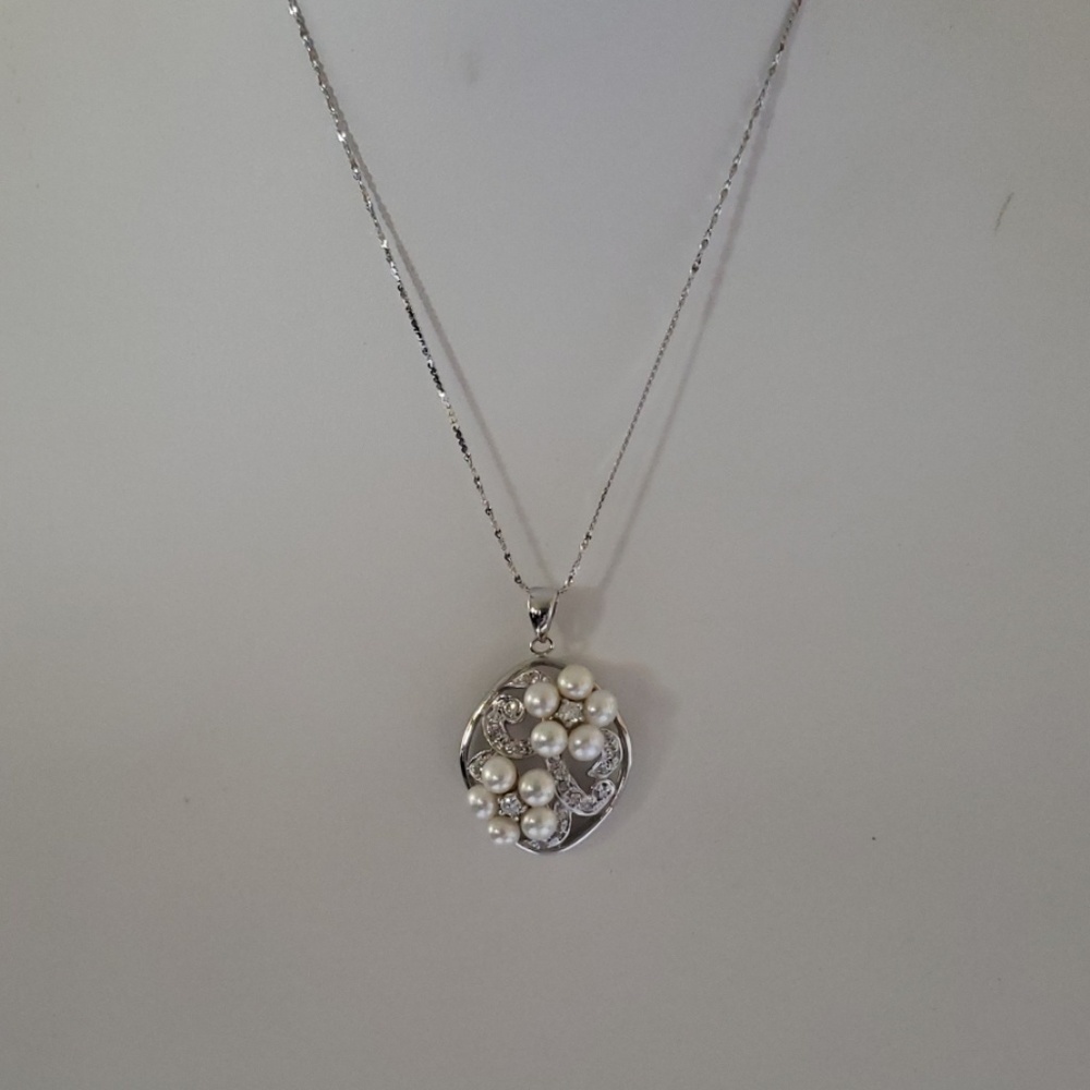 18KOL Two Flower Pearl Pendant with CZ accents